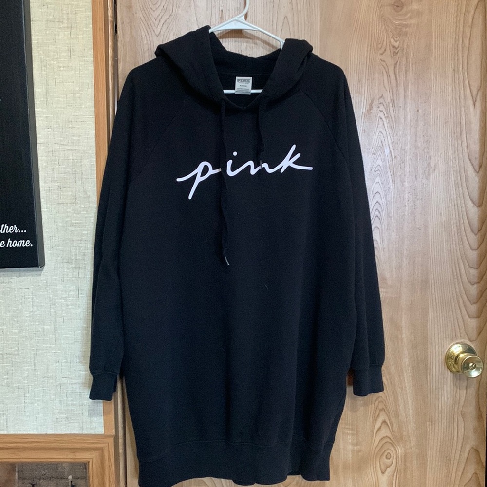 PINK Medium oversized black hoodie